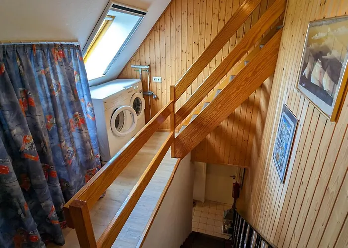 Dachgeschosswohnung Wilhelm Апартаменты Nordleda