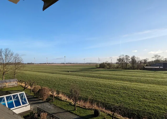 Dachgeschosswohnung Wilhelm Апартаменты Nordleda