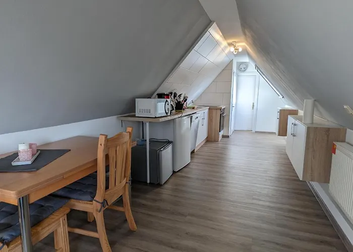 Апартаменты Dachgeschosswohnung Wilhelm Nordleda